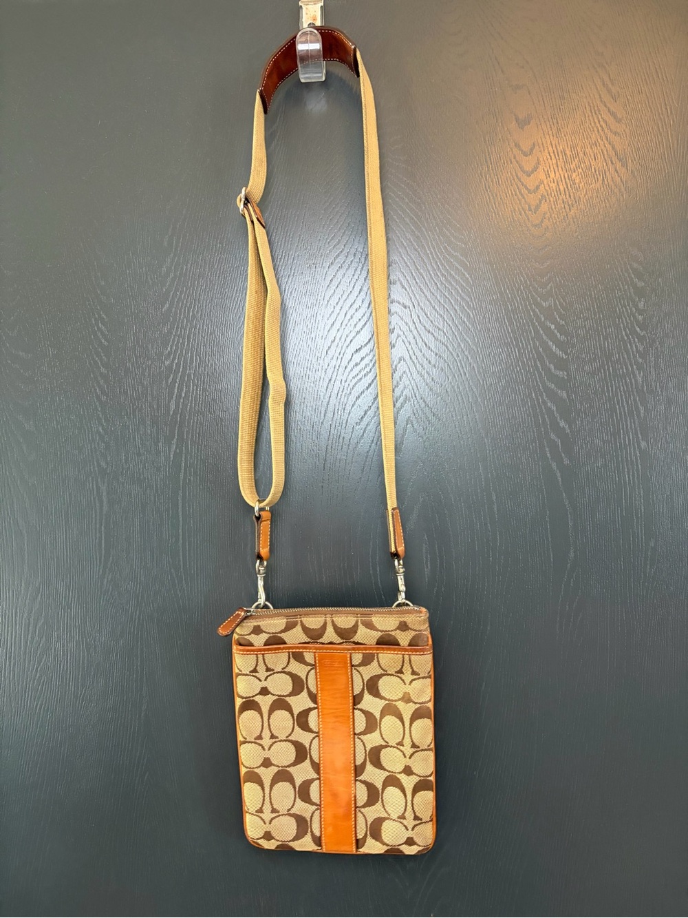Coach Signature Jacquard Crossbody Shoulder Bag K05N-6016 Canvas/Leather 8.5"x7"